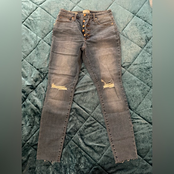 Universal Thread High Rise Distressed Skinny Jeans - Picture 1 of 5